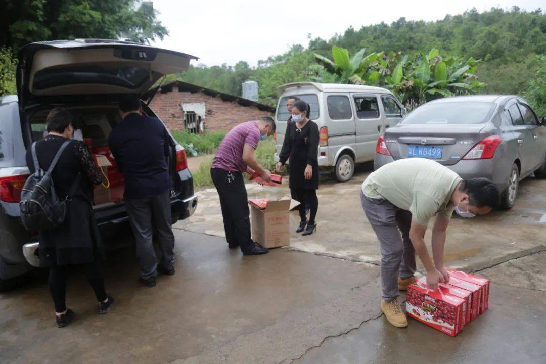 车田爱心人士对敬老院举行慰问 温暖老人心_bsports必一体育(图2)
车田爱心人士对敬老院举行慰问 温暖老人心_bsports必一体育(图2)