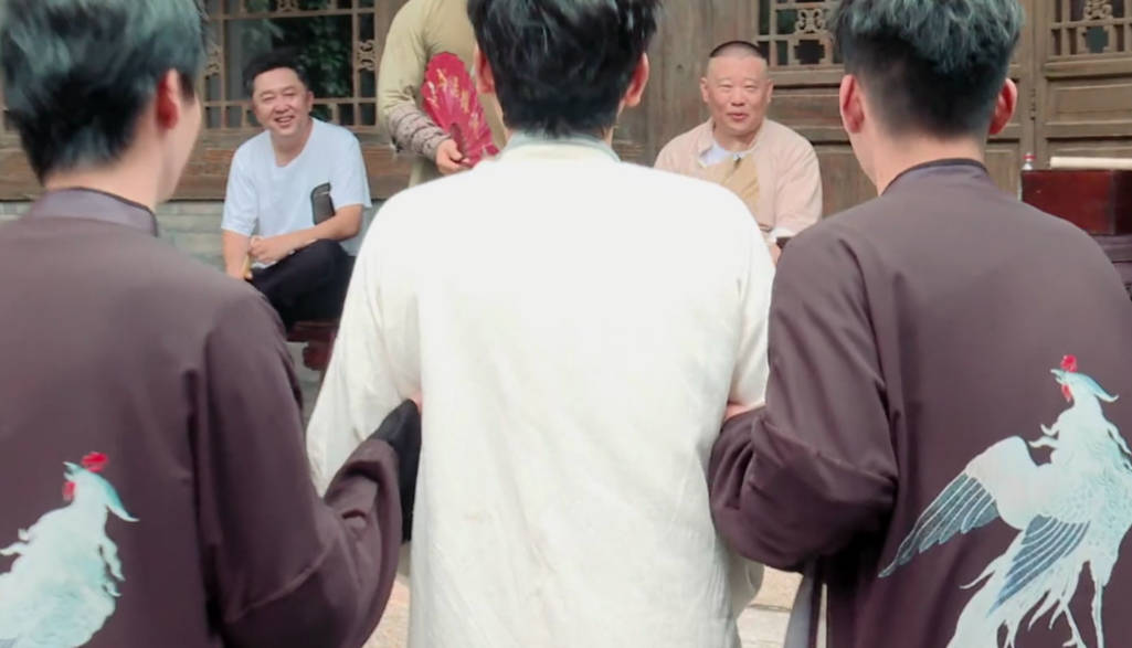 
《德云斗笑社》孟鹤堂因“造反”被逐 搞笑剧情被指暗讽曹云金_bsports必一体育(图10)