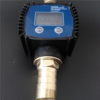 开车玩手机是在拿生命开玩笑‘bsports必一体育’(图2) bsports必一体育